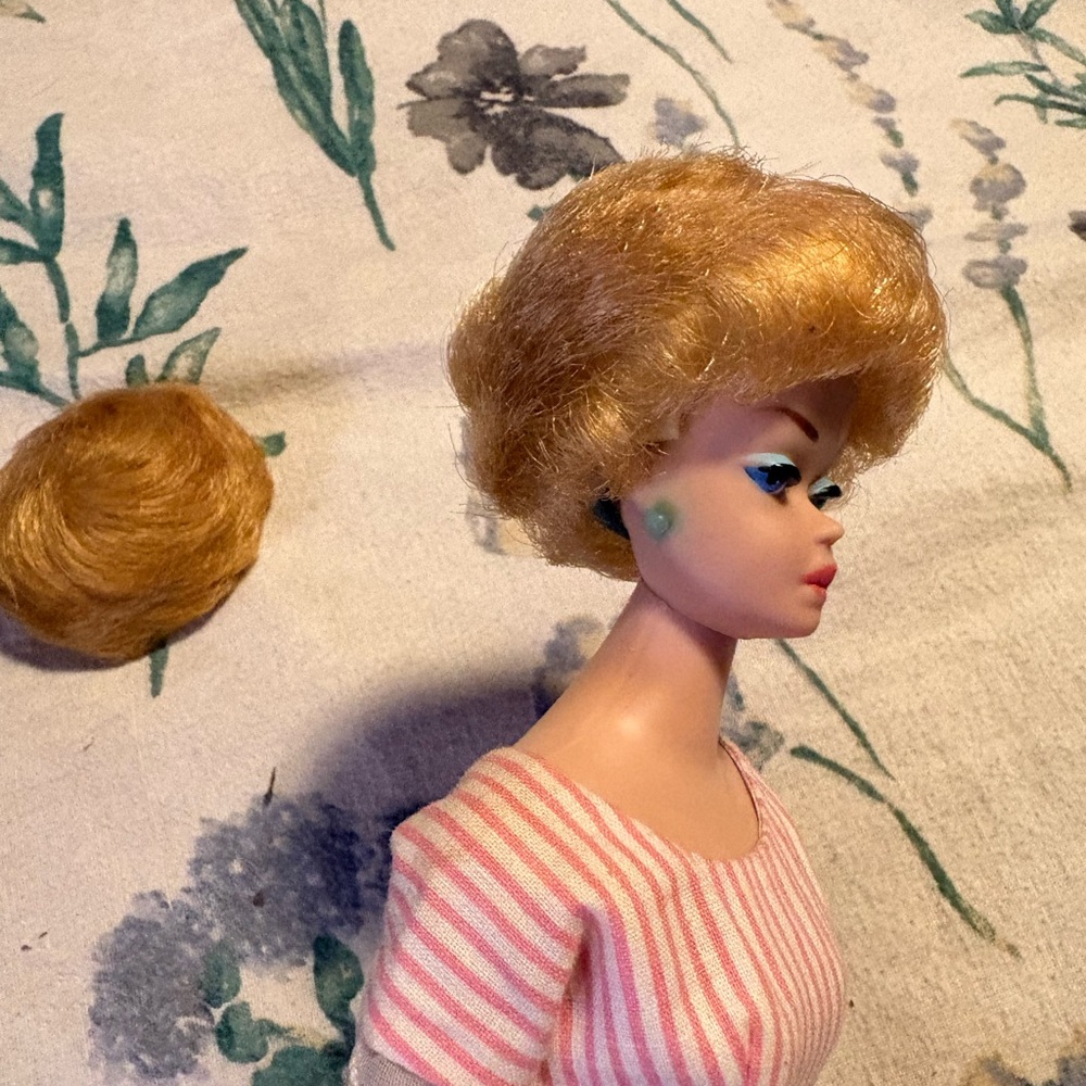 Vintage Mixed Fashion Dolls - Pink Striped Dress & Accessories - Picture 6 of 16